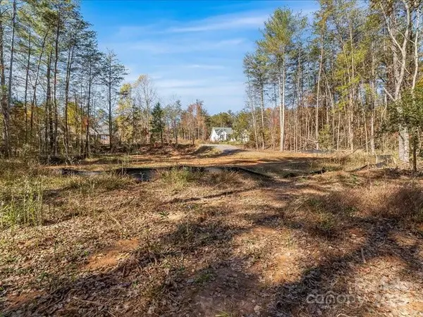 304 Winding Creek DR, Morganton, NC 28655