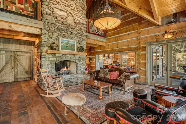 99 Thistle RDG, Canton, NC 28716
