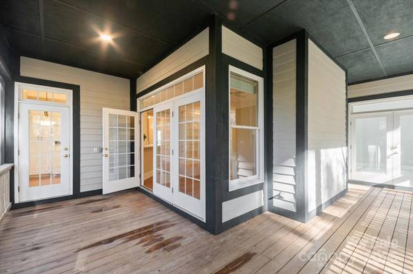 186 Camptown RD, Brevard, NC 28712
