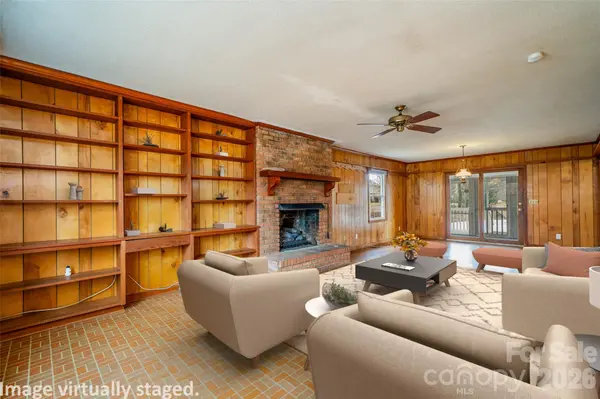 52 E Miller ST, Columbus, NC 28722