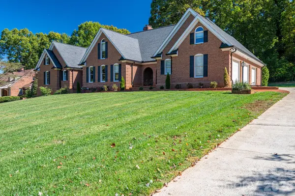 208 Hollow RD, Lincolnton, NC 28092