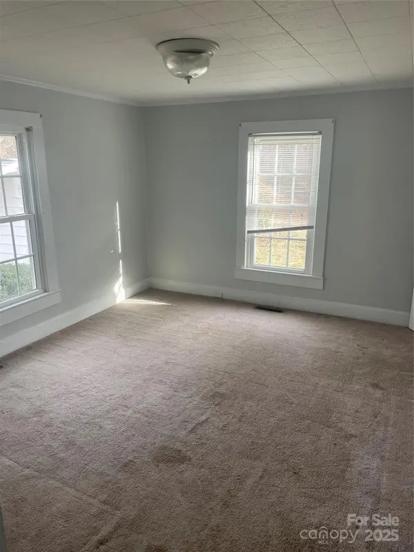 1050 Julian RD, Salisbury, NC 28146