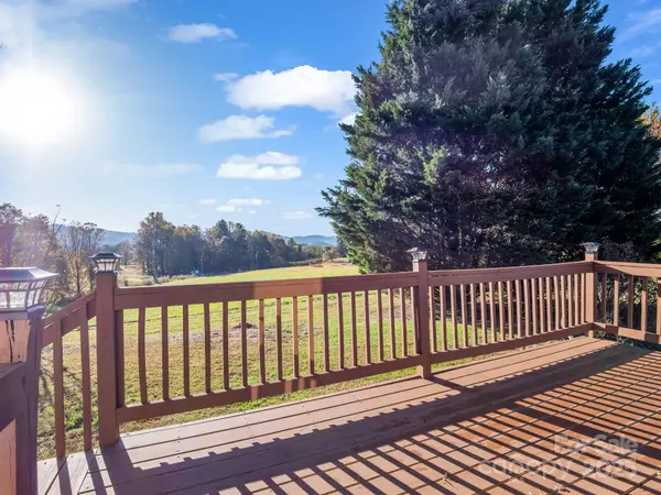 290 Stepp Mill RD, Hendersonville, NC 28792