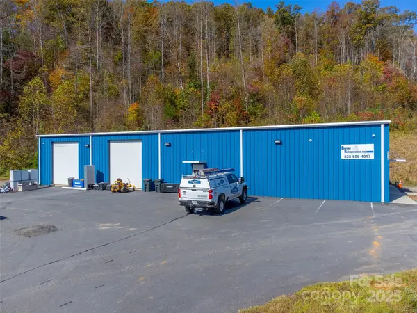 6918 US 441 HWY S, Sylva, NC 28779