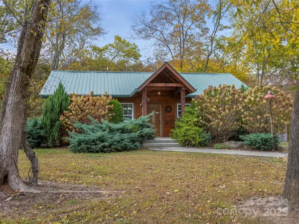 1640, 1641, 1642 River RD, Hot Springs, NC 28743