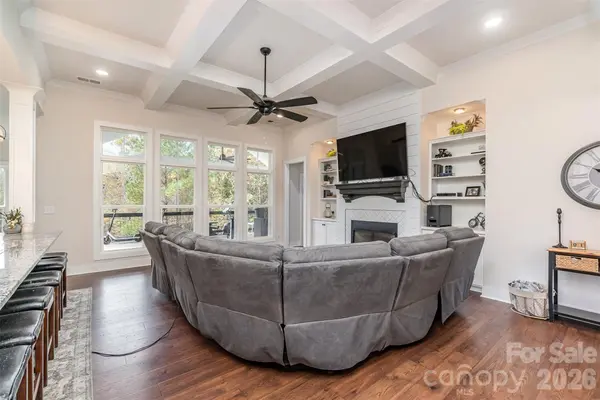 1851 White Fawn LN, Rock Hill, SC 29730