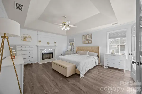 7708 Harrington Woods RD, Charlotte, NC 28269