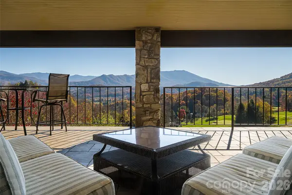 820 Laurel Ridge DR, Waynesville, NC 28786