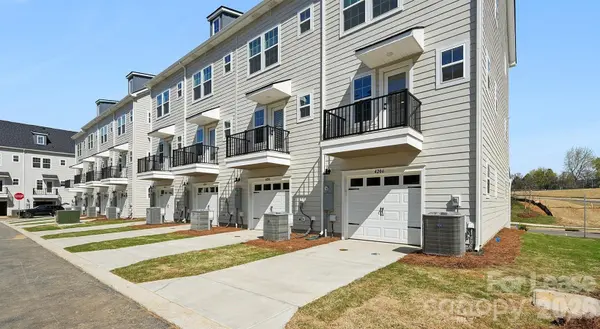 2312 Ben Craig DR #Zest, Charlotte, NC 28269