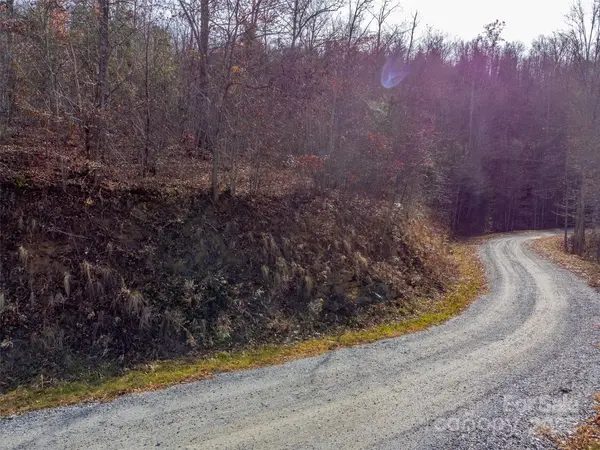 00 Garnet RD, Sylva, NC 28779