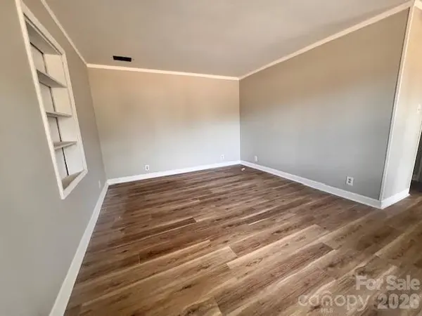 405 W Inwood ST, Bethune, SC 29009