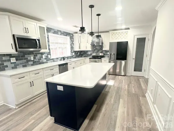 9310 Chastain Walk DR, Charlotte, NC 28216