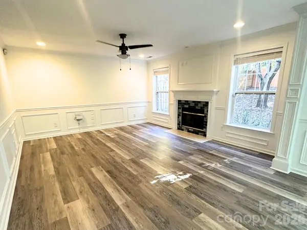 9310 Chastain Walk DR, Charlotte, NC 28216