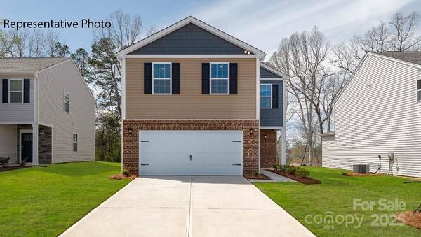 2054 10th ST SE, Hickory, NC 28602