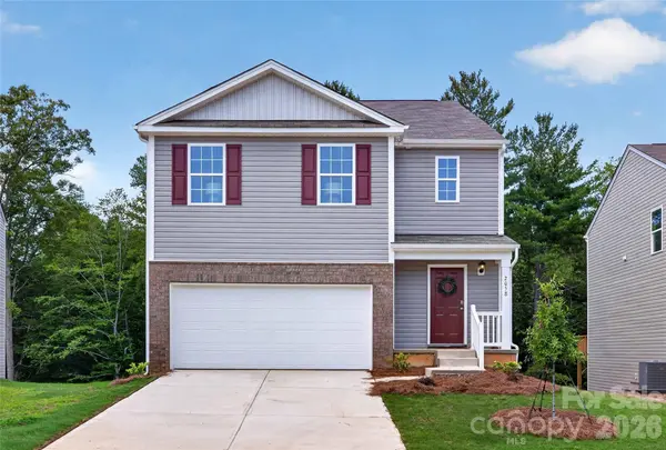 2058 10th ST SE, Hickory, NC 28602