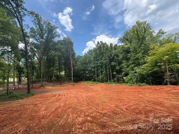 5904 Mcwhorter RD, Waxhaw, NC 28173