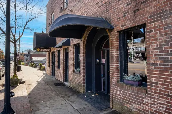 100 E Main ST, Brevard, NC 28712