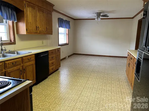 6780 NC Hwy 24/27 HWY E, Midland, NC 28107