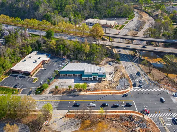90 S Tunnel RD, Asheville, NC 28805