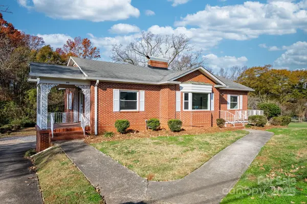 313 17th ST NW, Hickory, NC 28601