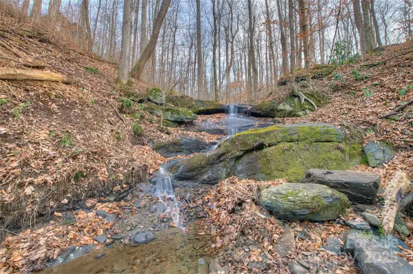 0 Pebble Ridge RD, Spruce Pine, NC 28777