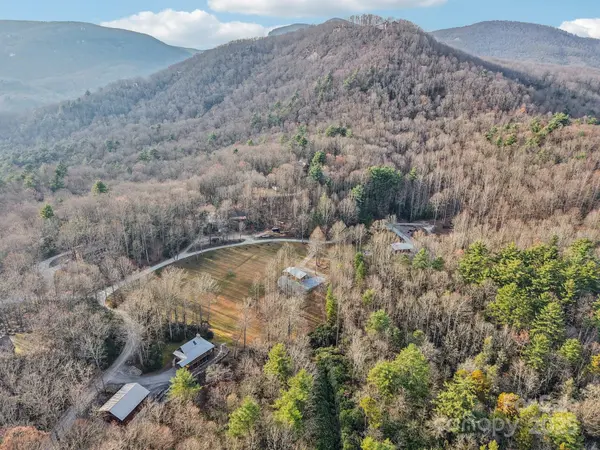 408 & 586 Little Elbow Mountain RD, Lake Toxaway, NC 28747