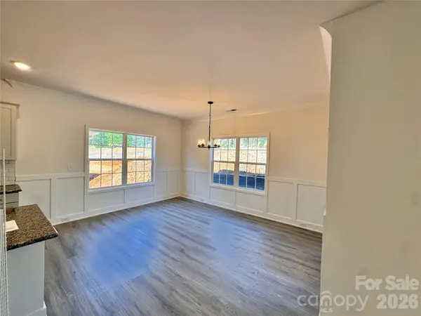 724 Inwood Hill DR #8, Gastonia, NC 28056