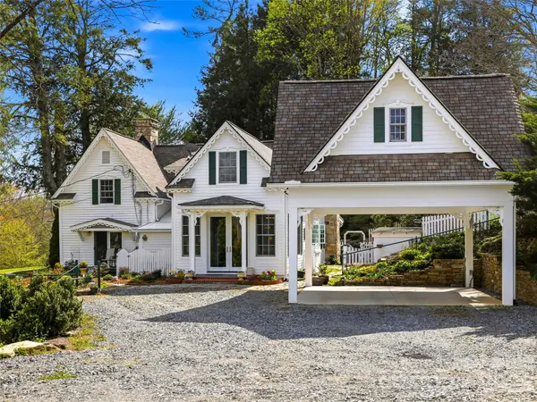 90 Woody Farm DR, Pisgah Forest, NC 28768