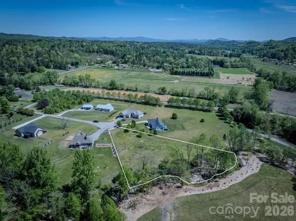 00 Walnut Valley LN #5, Hendersonville, NC 28739