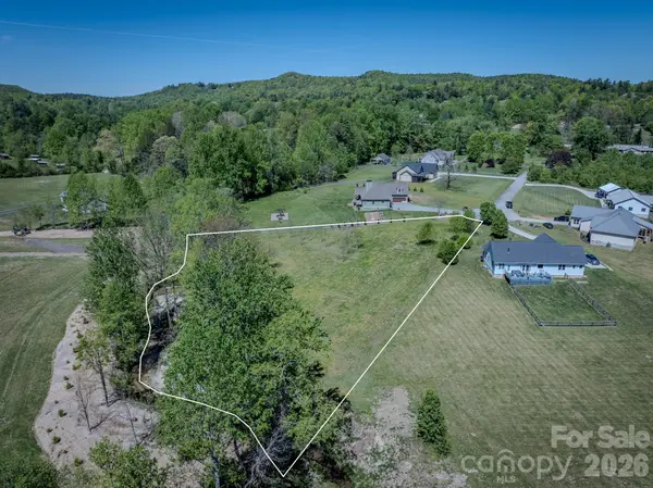 00 Walnut Valley LN #5, Hendersonville, NC 28739
