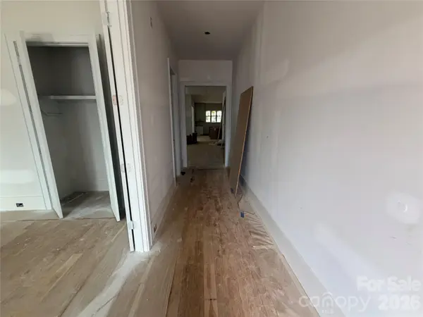 4201 Commonwealth AVE, Charlotte, NC 28205