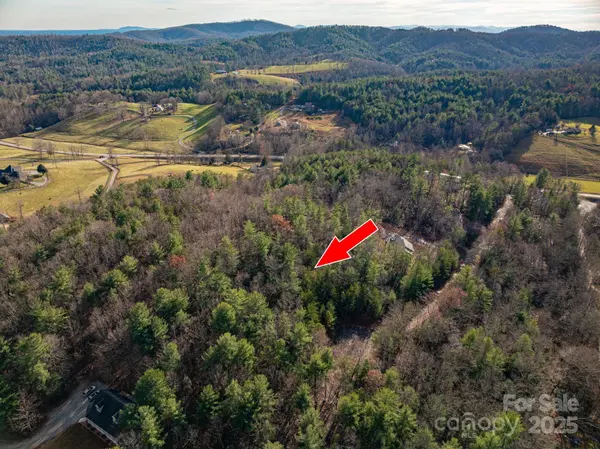 3129 Mountain Laurel DR, Lenoir, NC 28645
