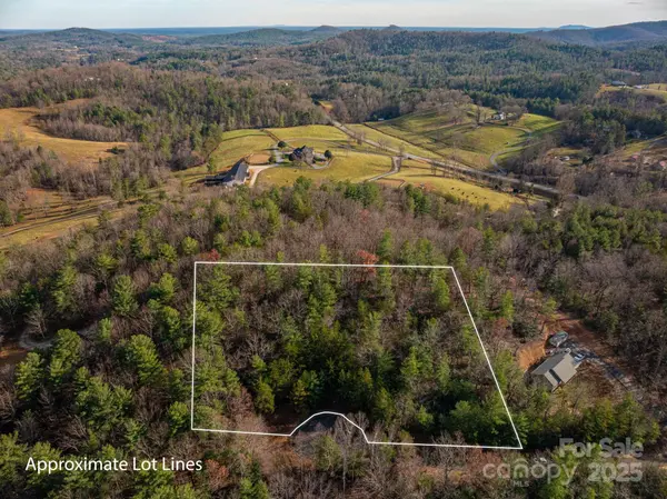 3129 Mountain Laurel DR, Lenoir, NC 28645