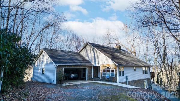 194 Ridgeview DR, Whittier, NC 28789