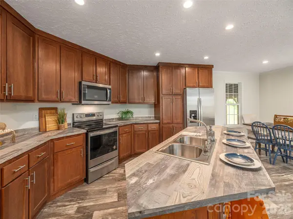 15 Joe Davis RD, Sylva, NC 28779