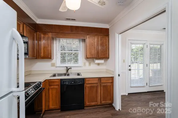 1212 E Franklin BLVD #D, Gastonia, NC 28054