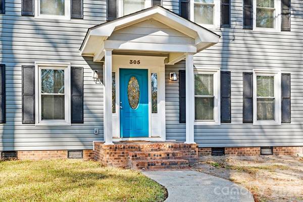 305 Virginia AVE, Cheraw, SC 29520