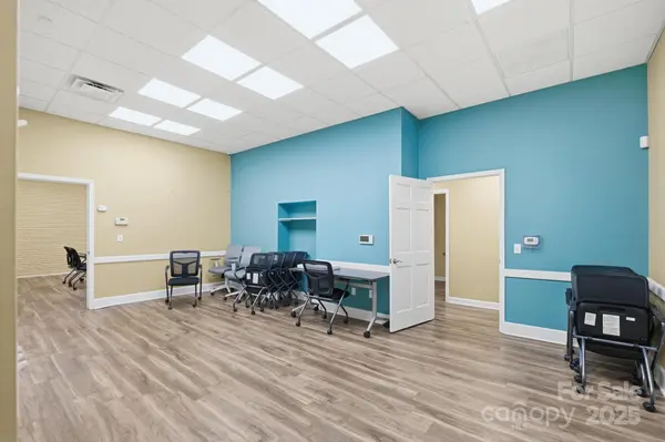 101 Willow ST NW, Lenoir, NC 28645