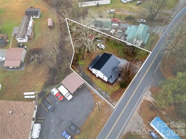 576 Pickens HWY, Rosman, NC 28722