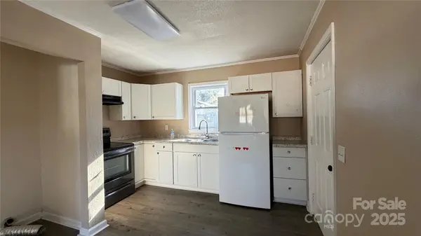 513 Holly ST, Dallas, NC 28034