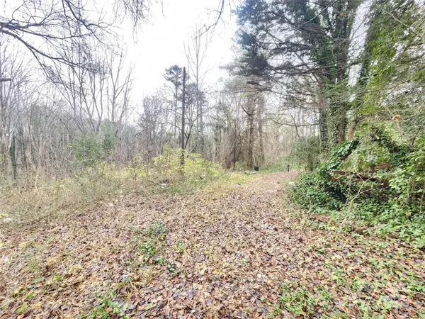 0000 4th ST SW, Hickory, NC 28602