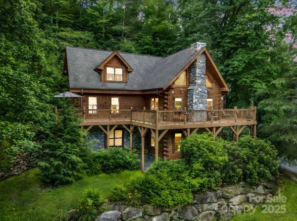 120 Rocky Mountain DR, Lake Lure, NC 28746