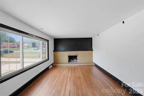 1424 Dean ST, Charlotte, NC 28216