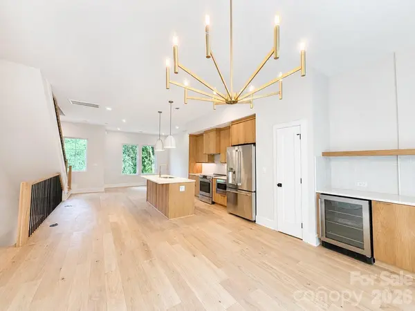 614 E 16th ST, Charlotte, NC 28206