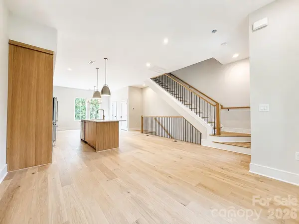 614 E 16th ST, Charlotte, NC 28206