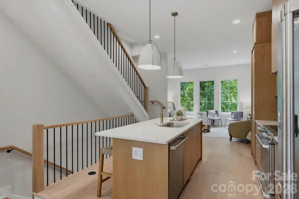 616 E 16th ST, Charlotte, NC 28206