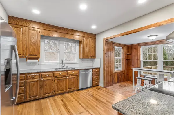 2523 Kool Park RD NE, Hickory, NC 28601