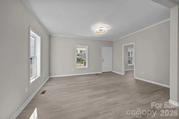 934 Cherry ST, Statesville, NC 28677