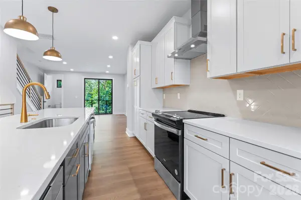 3453 Byrnes ST, Charlotte, NC 28205