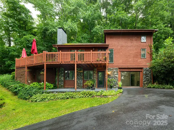 193 Rhododendron DR, Arden, NC 28704